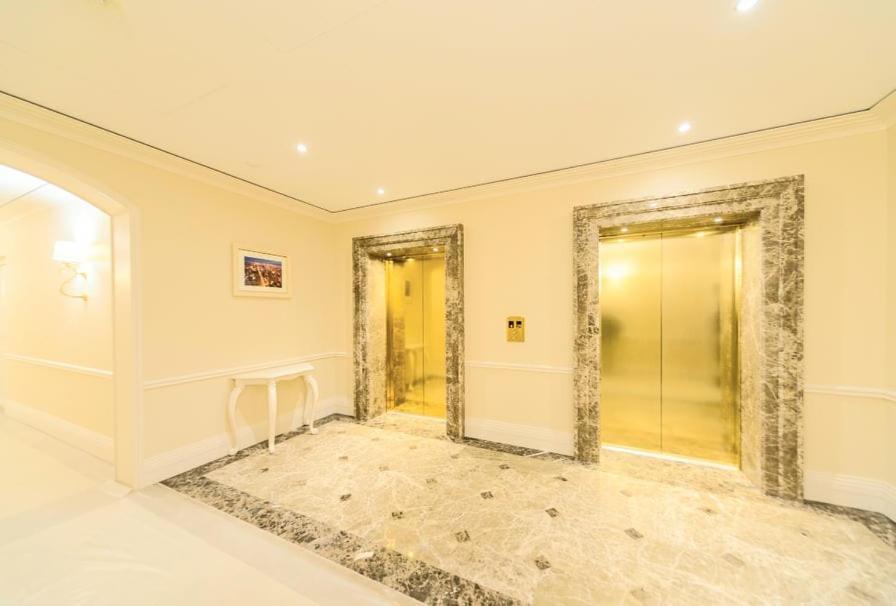 1 Room 60M2 Center Of Obolon Near River Side. 11 Floor Kiev Extérieur photo