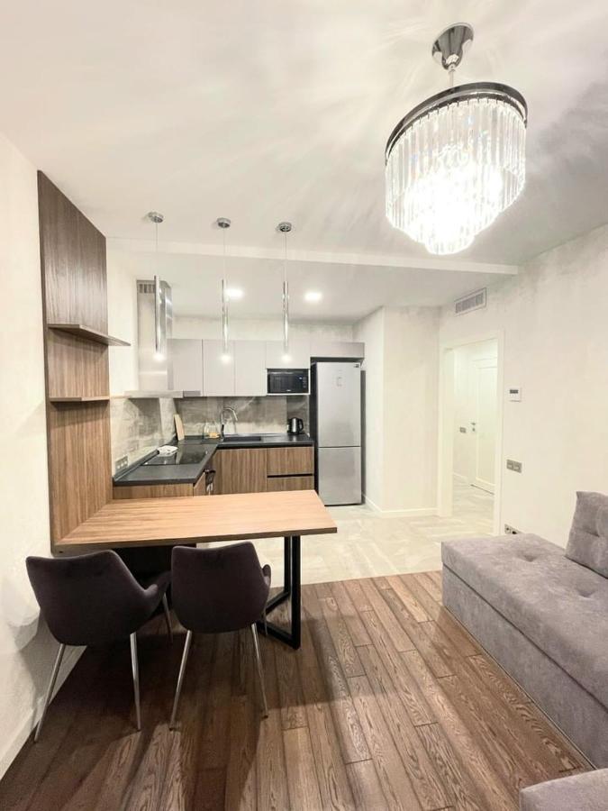 1 Room 60M2 Center Of Obolon Near River Side. 11 Floor Kiev Extérieur photo